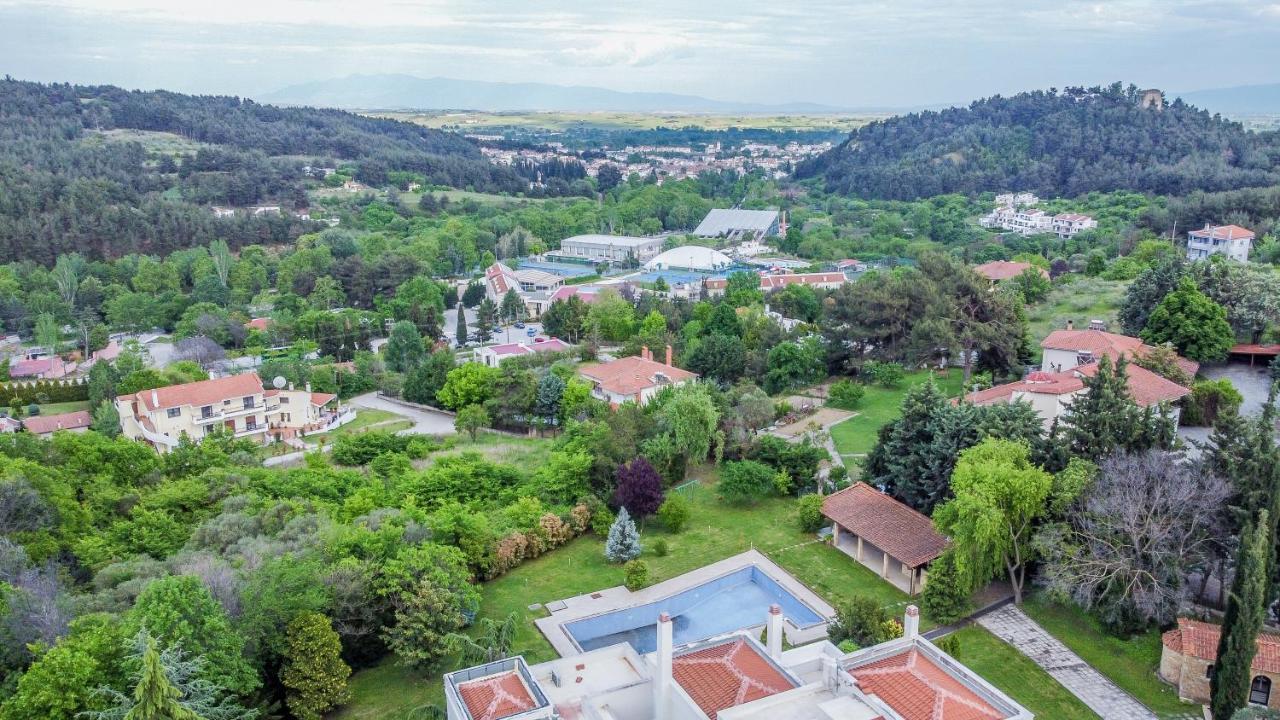 Villa Acropolis Serres Next To Center ภายนอก รูปภาพ
